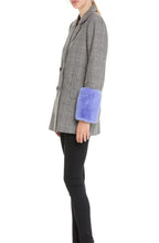 Load image into Gallery viewer, COAT WITH COMBO FAUX FUR