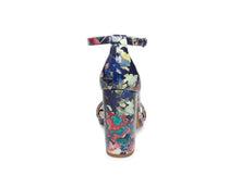 Load image into Gallery viewer, CARRSON FLORAL