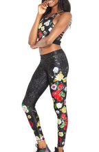 Load image into Gallery viewer, Winter Floral Leggings