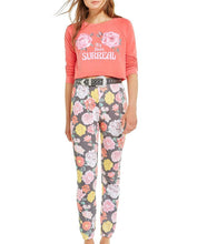 Load image into Gallery viewer, It's Been Surreal Beach House Crop | Pigment Scarlet