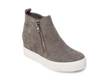 Load image into Gallery viewer, WEDGIE GREY SUEDE