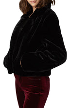 Load image into Gallery viewer, Uptown Girl / 27AB5020