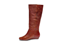 Load image into Gallery viewer, INTYCE COGNAC LEATHER