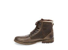 Load image into Gallery viewer, BUTTON BROWN LEATHER