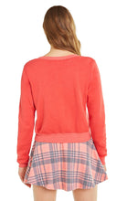 Load image into Gallery viewer, Wonderer Quinn Sweatshirt | Scarlet