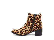 Load image into Gallery viewer, ELVINA WATERPROOF LEOPARD