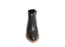 Load image into Gallery viewer, AUTUMN BLACK LEATHER