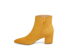 Load image into Gallery viewer, MUSTARD SUEDE
