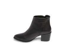 Load image into Gallery viewer, BLACK LEATHER