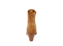 Load image into Gallery viewer, COGNAC SUEDE