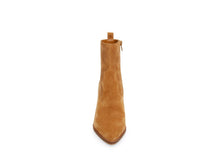 Load image into Gallery viewer, COGNAC SUEDE