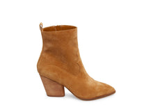 Load image into Gallery viewer, COGNAC SUEDE