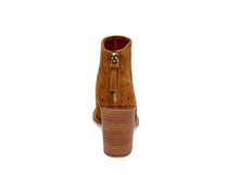 Load image into Gallery viewer, COGNAC SUEDE