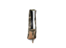 Load image into Gallery viewer, CAMOUFLAGE