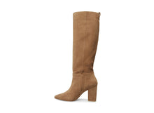 Load image into Gallery viewer, RADDLE TAN SUEDE
