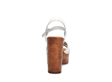 Load image into Gallery viewer, LEXINGTON WHITE LEATHER