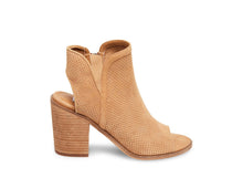 Load image into Gallery viewer, COGNAC SUEDE