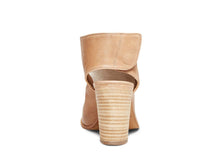 Load image into Gallery viewer, NATURAL LEATHER