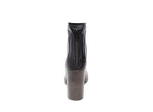 Load image into Gallery viewer, AMBROSIA BLACK LEATHER