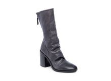 Load image into Gallery viewer, BLACK LEATHER