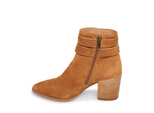 Load image into Gallery viewer, PEARLE CHESTNUT SUEDE