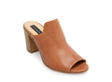 Load image into Gallery viewer, REFLECTION COGNAC LEATHER