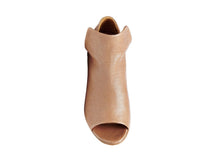 Load image into Gallery viewer, SYLVE NATURAL LEATHER