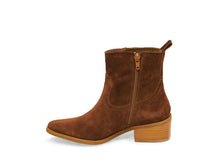 Load image into Gallery viewer, CHESTNUT SUEDE