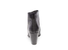 Load image into Gallery viewer, BLACK LEATHER