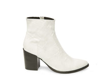 Load image into Gallery viewer, US-CASH WHITE SNAKE