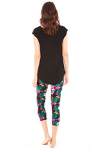 Load image into Gallery viewer, Killer Luau Capri Leggings